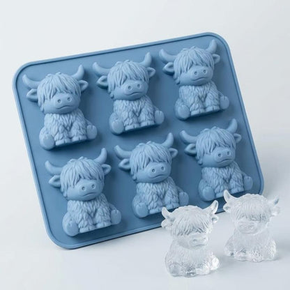 Mini Highland Cow Ice Cube Mold, Silicone Ice Cube Tray, Cute 3D Ice Cubes for Drinks, Parties, and Gifts, Perfect for Beverage Enhancements